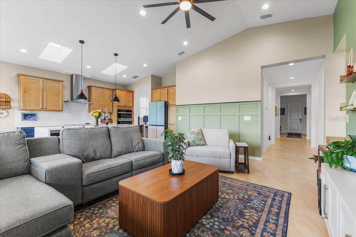 Image 10 of 60 For 11830 Armada Way