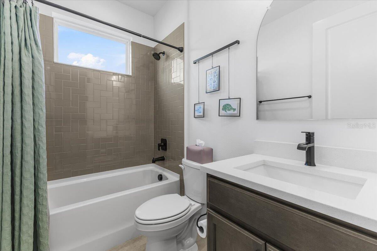 Image 40 of 60 For 11830 Armada Way