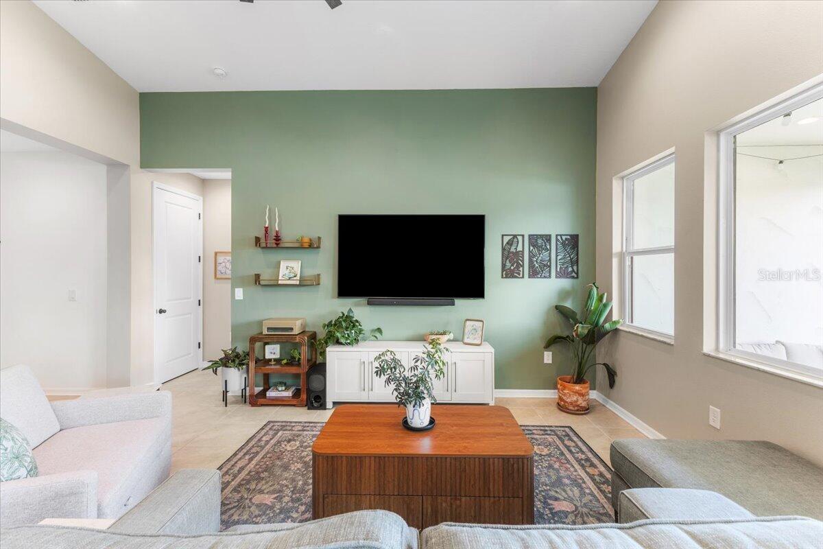 Image 5 of 60 For 11830 Armada Way