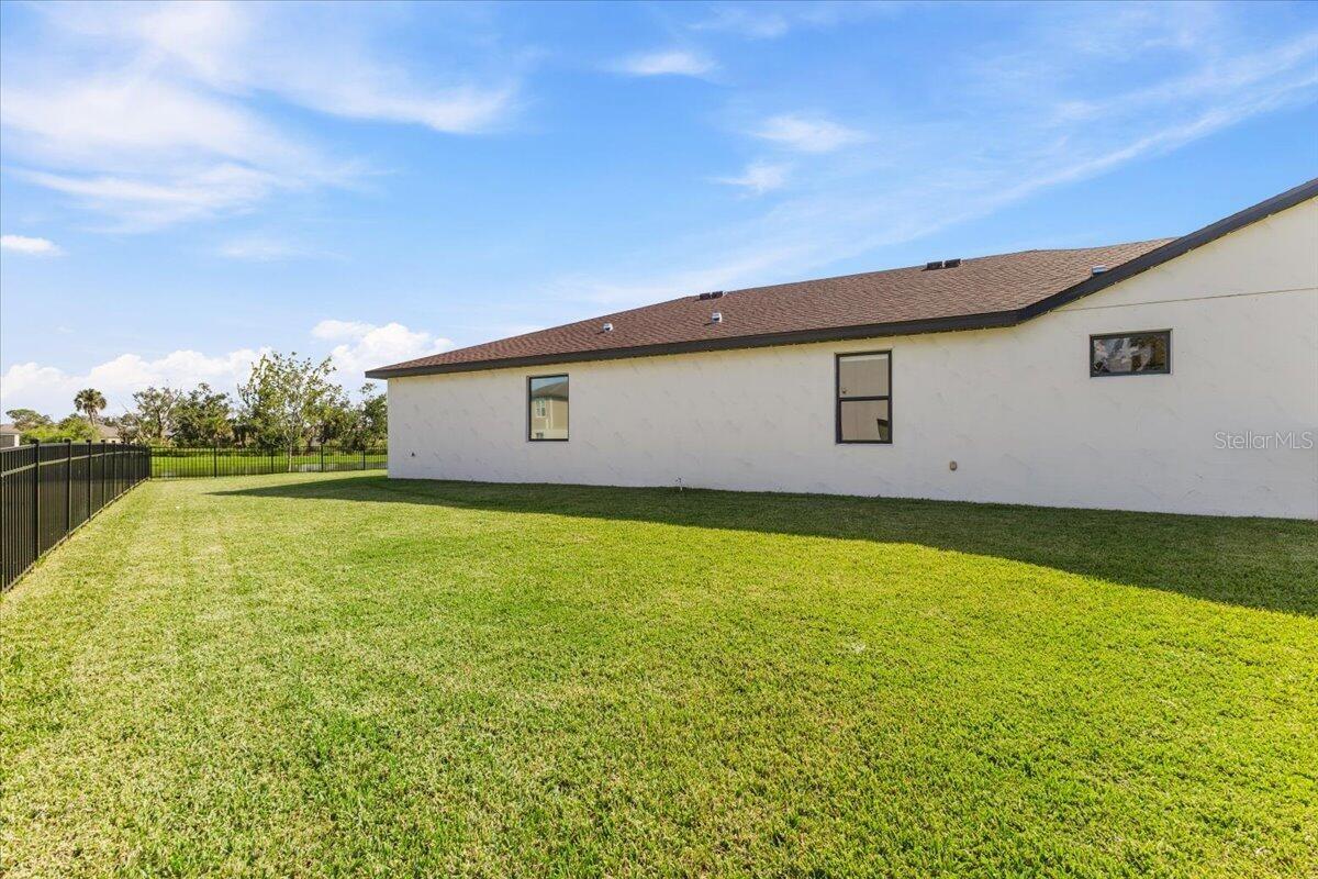 Image 52 of 60 For 11830 Armada Way