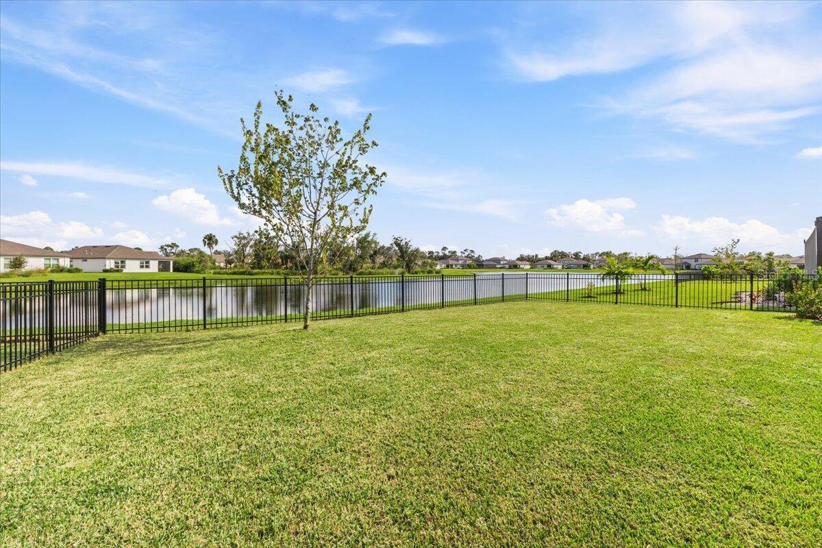 Image 53 of 60 For 11830 Armada Way