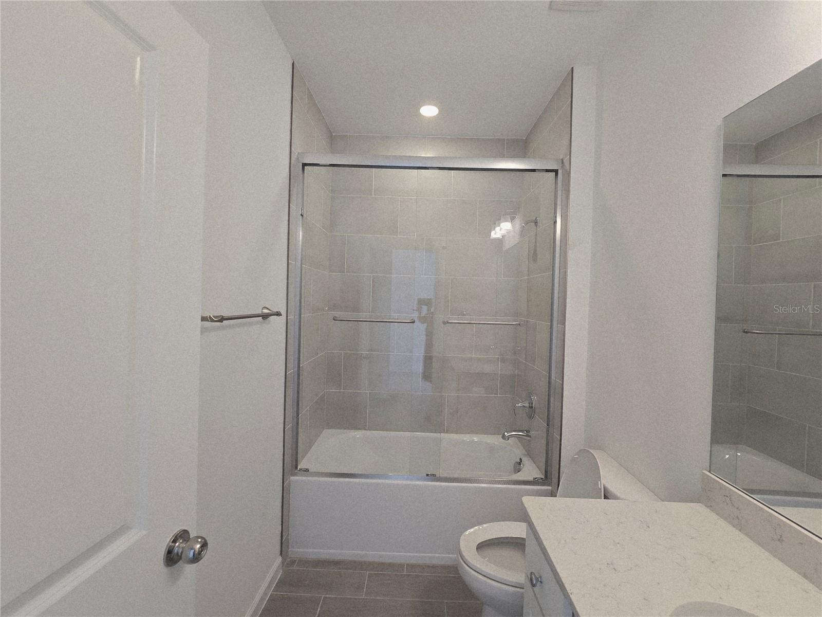 Image 16 of 61 For 13844 Convergence Boulevard