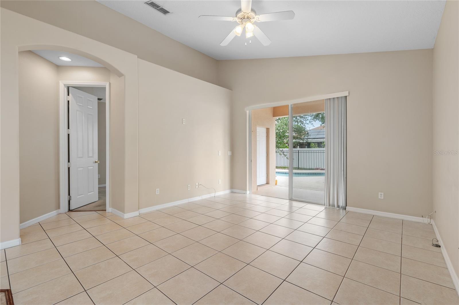 Image 19 of 45 For 14330 Fieldstone Lake Way