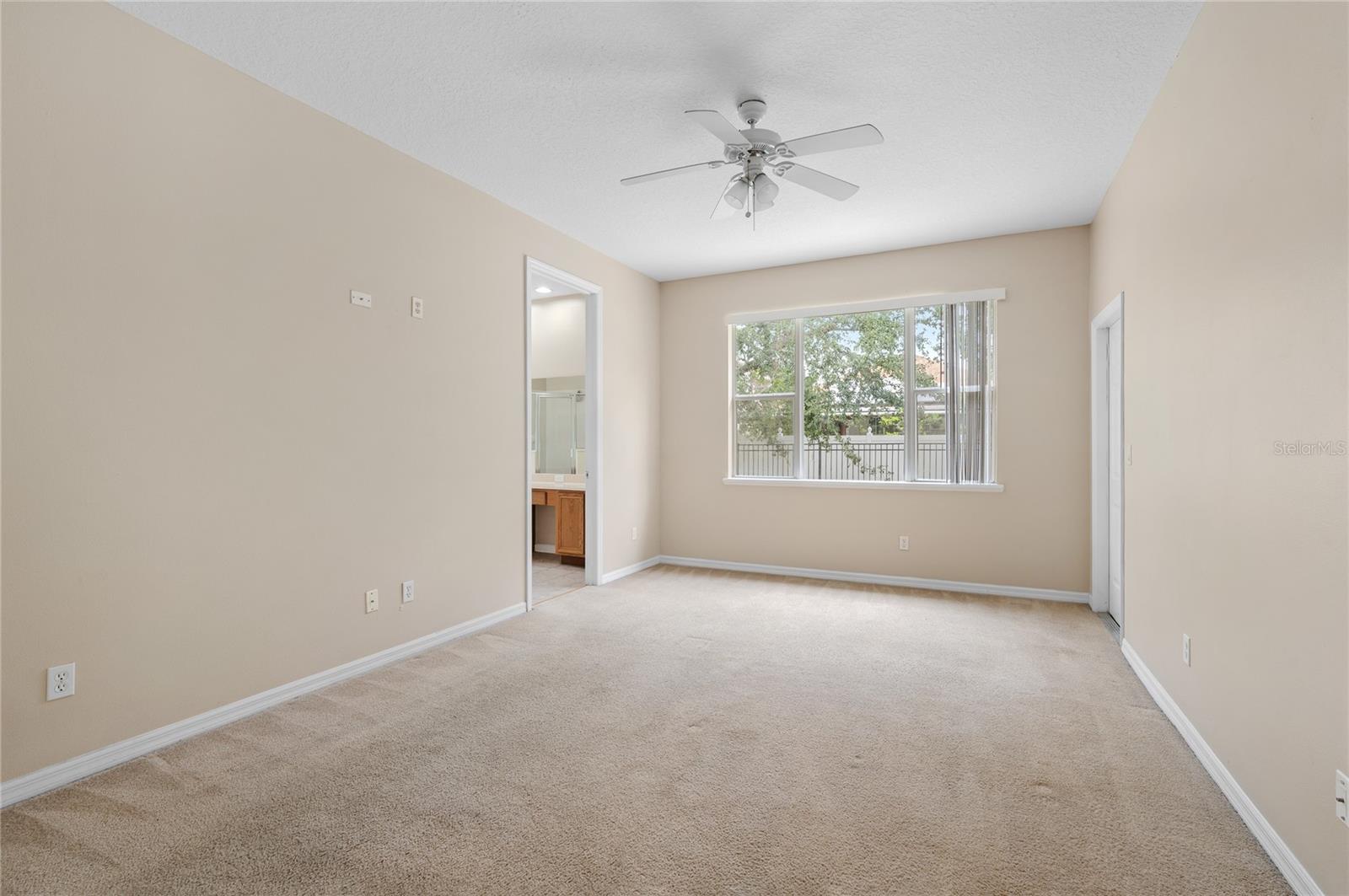 Image 21 of 45 For 14330 Fieldstone Lake Way