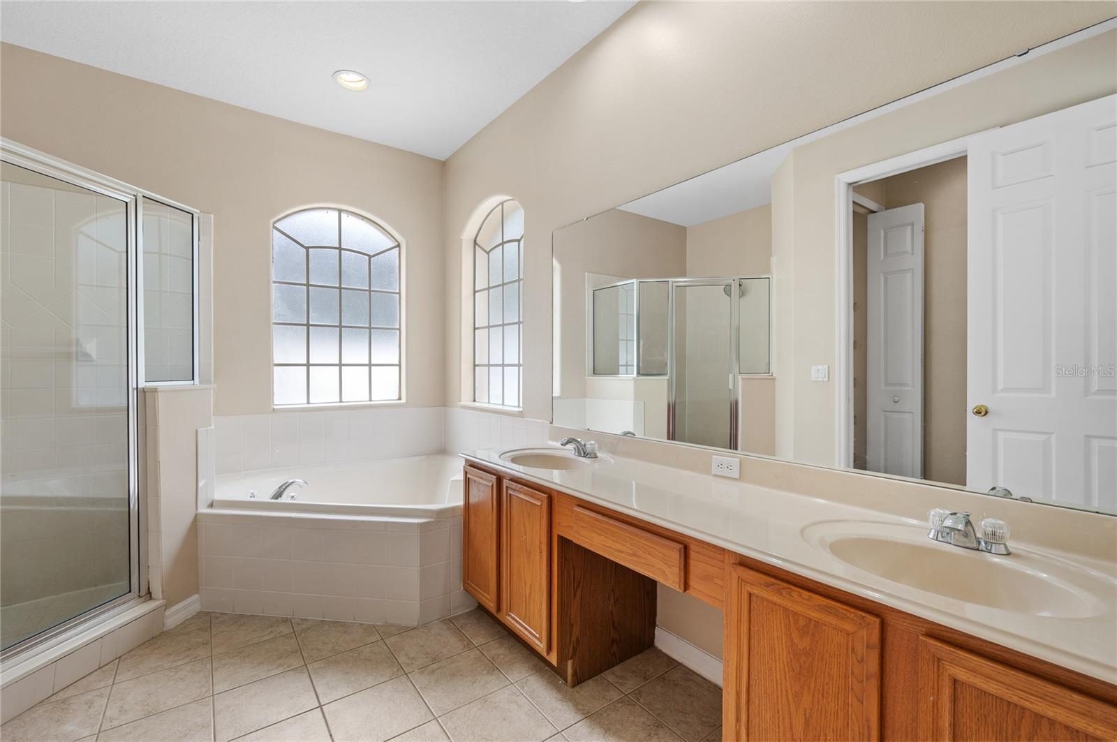 Image 25 of 45 For 14330 Fieldstone Lake Way