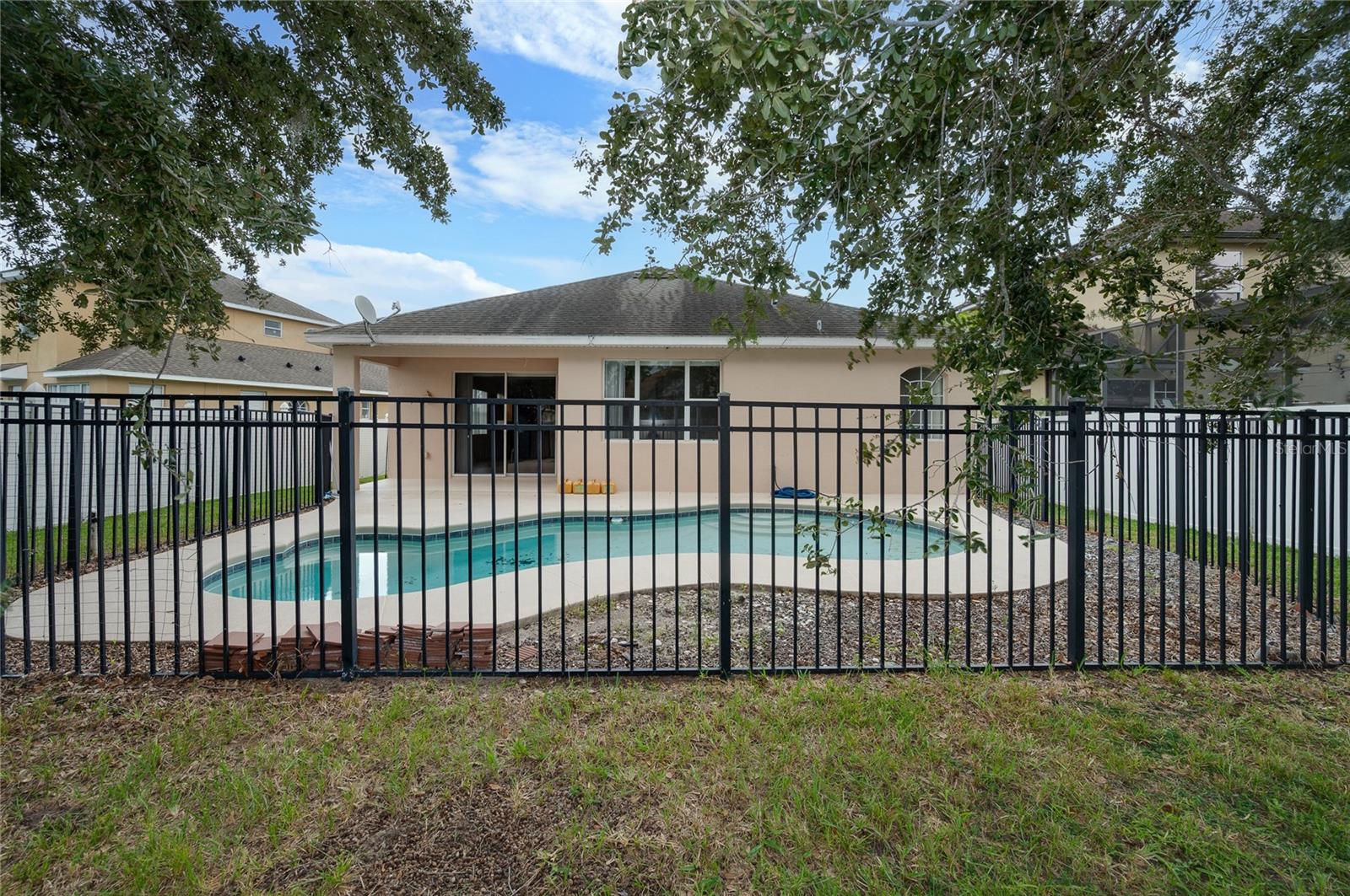 Image 33 of 45 For 14330 Fieldstone Lake Way