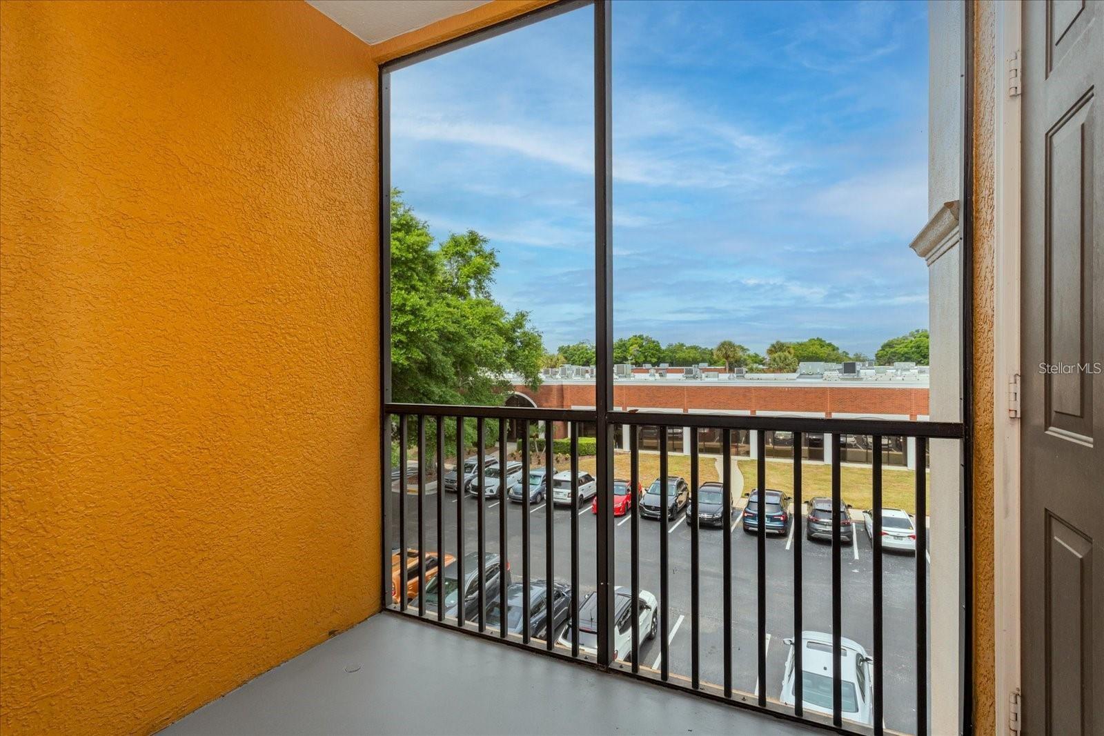 Image 15 of 19 For 6171 Metrowest Boulevard 306