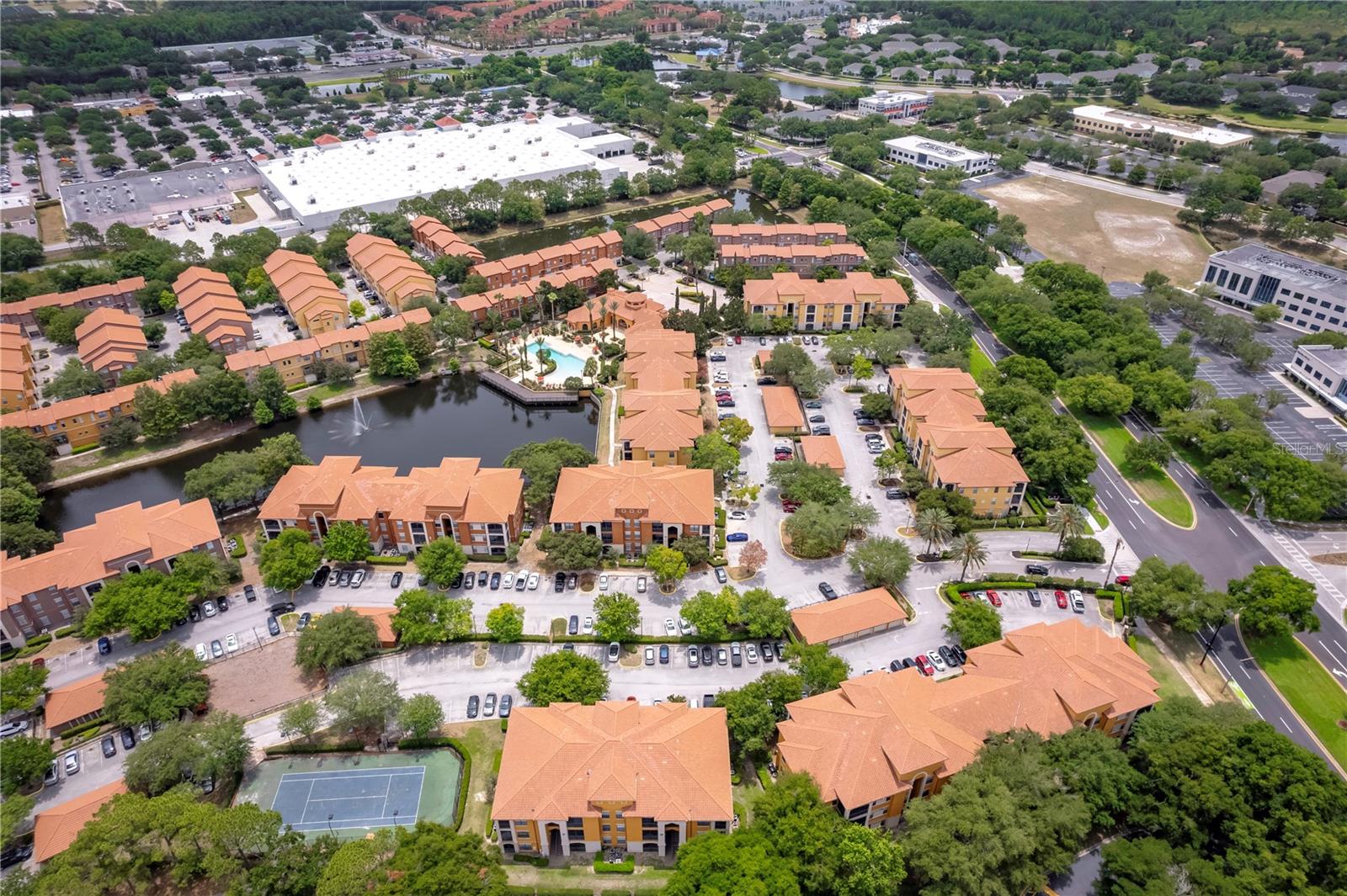 Image 17 of 19 For 6171 Metrowest Boulevard 306