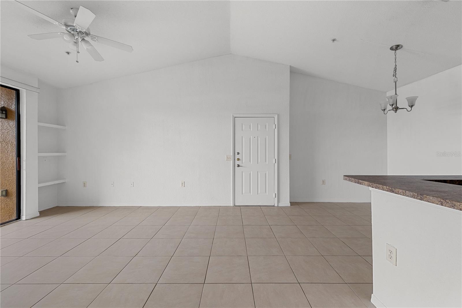 Image 6 of 19 For 6171 Metrowest Boulevard 306