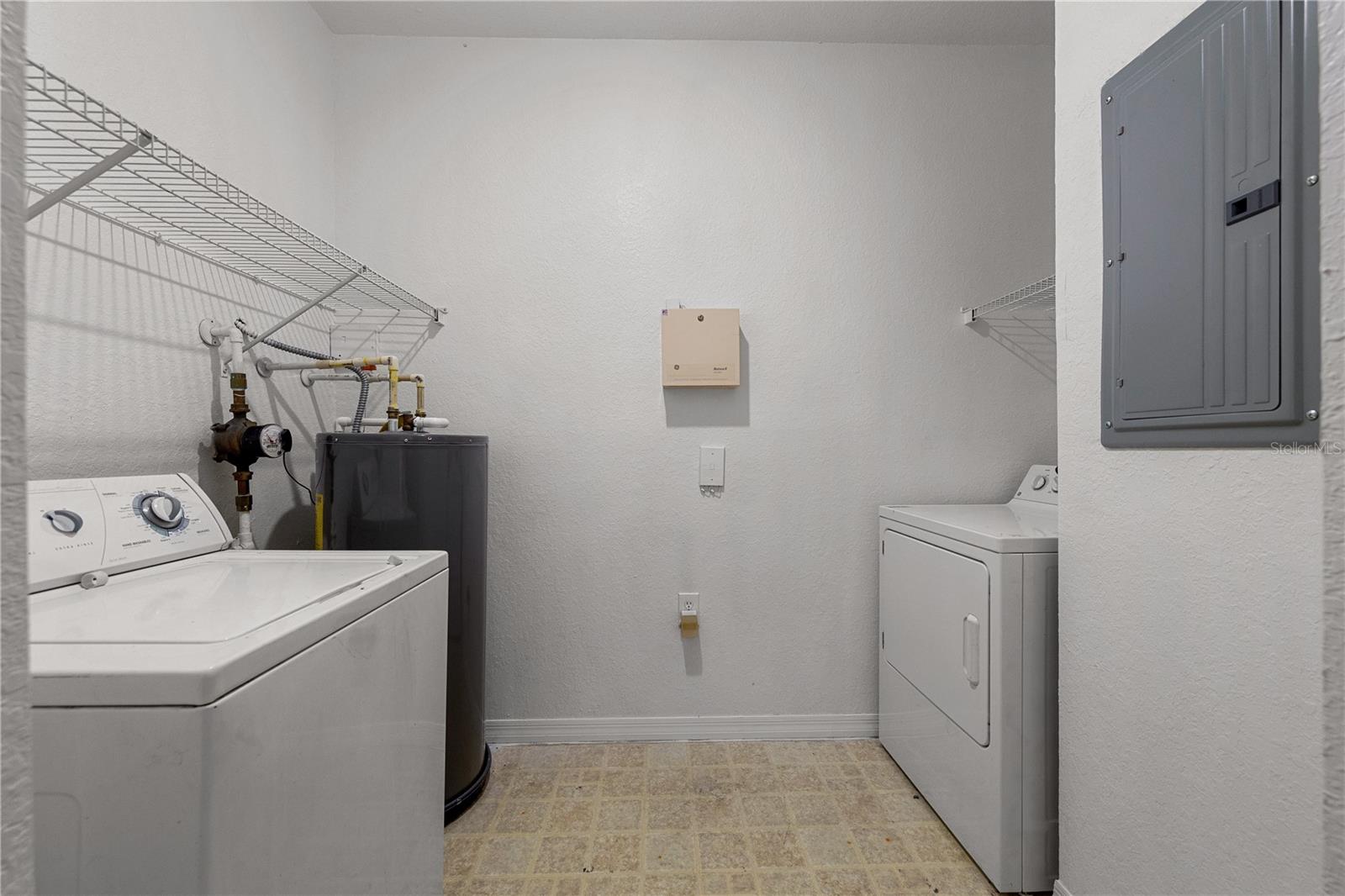 Image 9 of 19 For 6171 Metrowest Boulevard 306