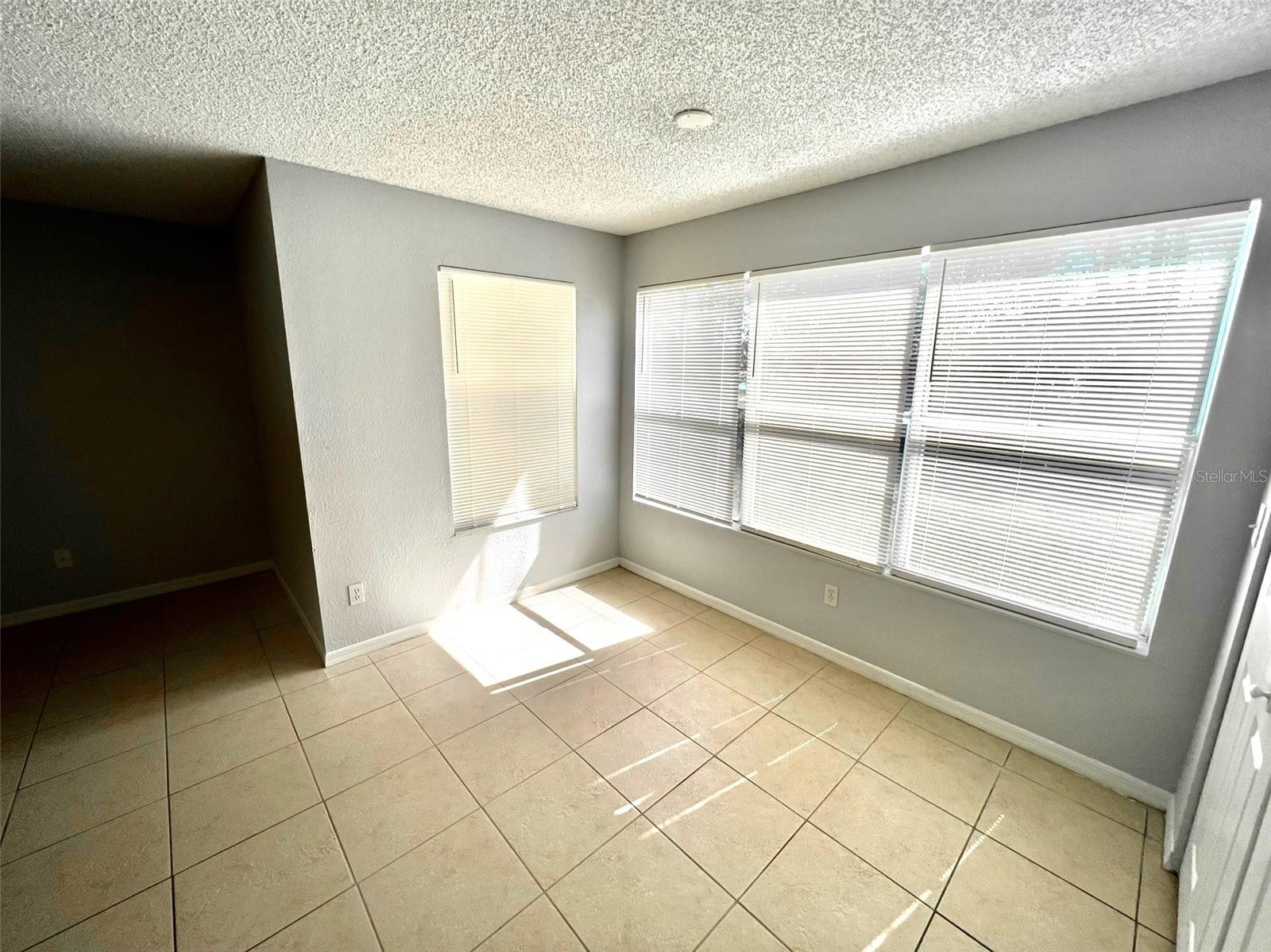Image 10 of 24 For 5164 Conroy Road 1517