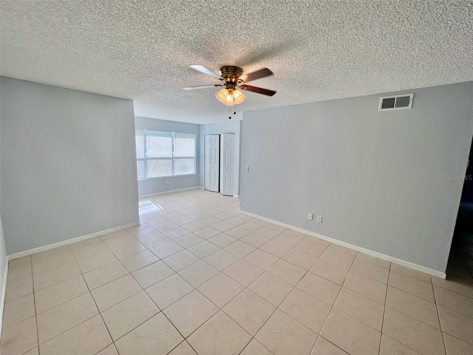 Image 8 of 24 For 5164 Conroy Road 1517