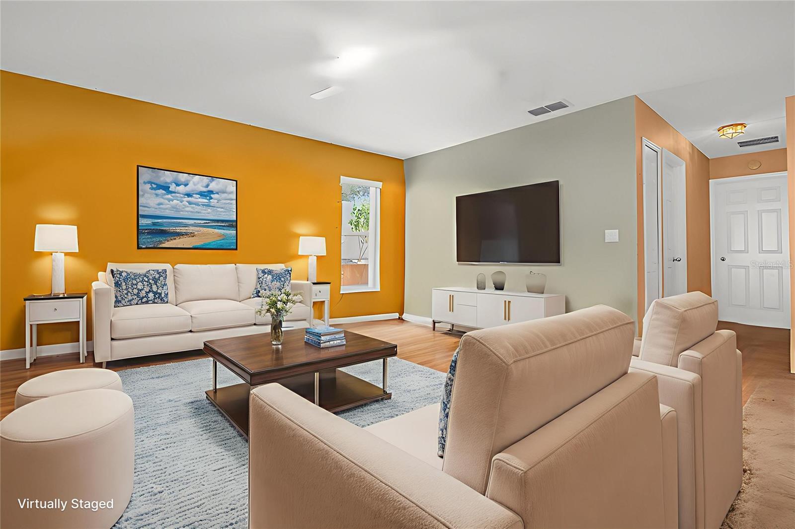 Image 10 of 31 For 11725 Foxglove Drive