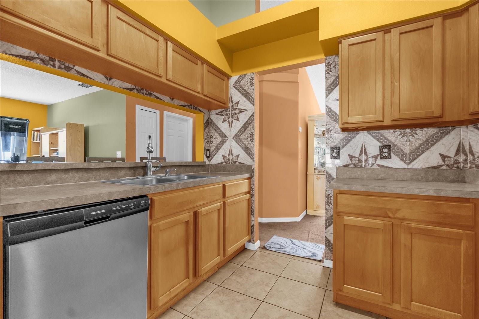 Image 11 of 31 For 11725 Foxglove Drive