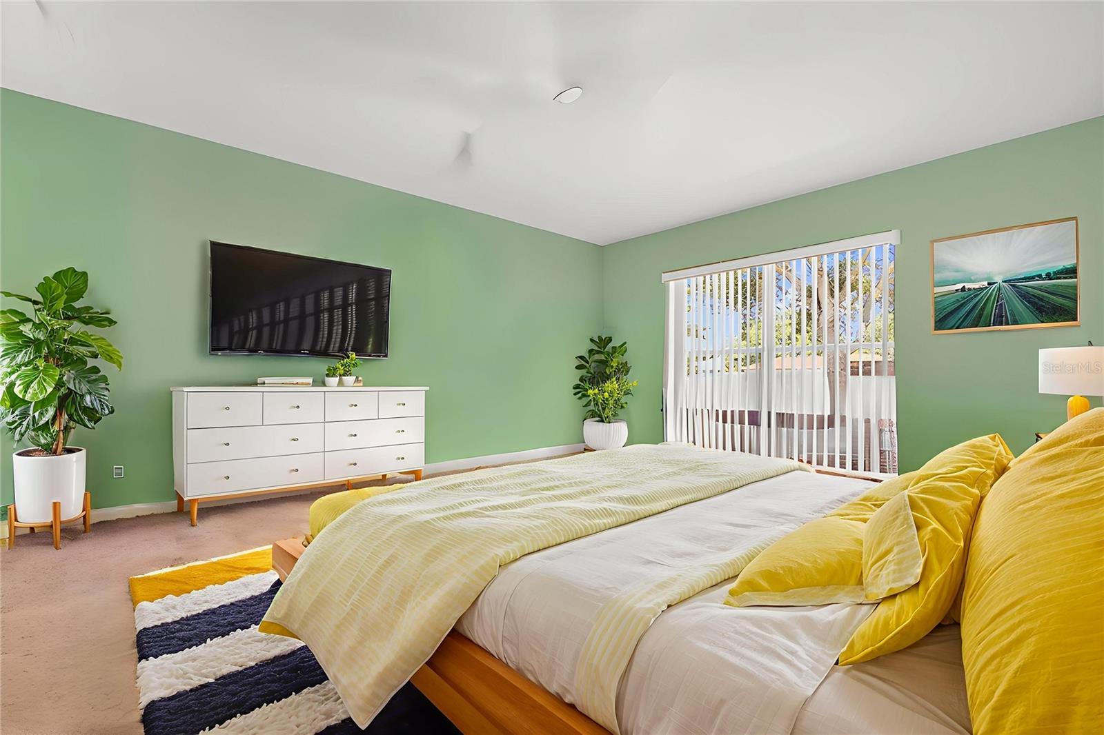 Image 16 of 31 For 11725 Foxglove Drive