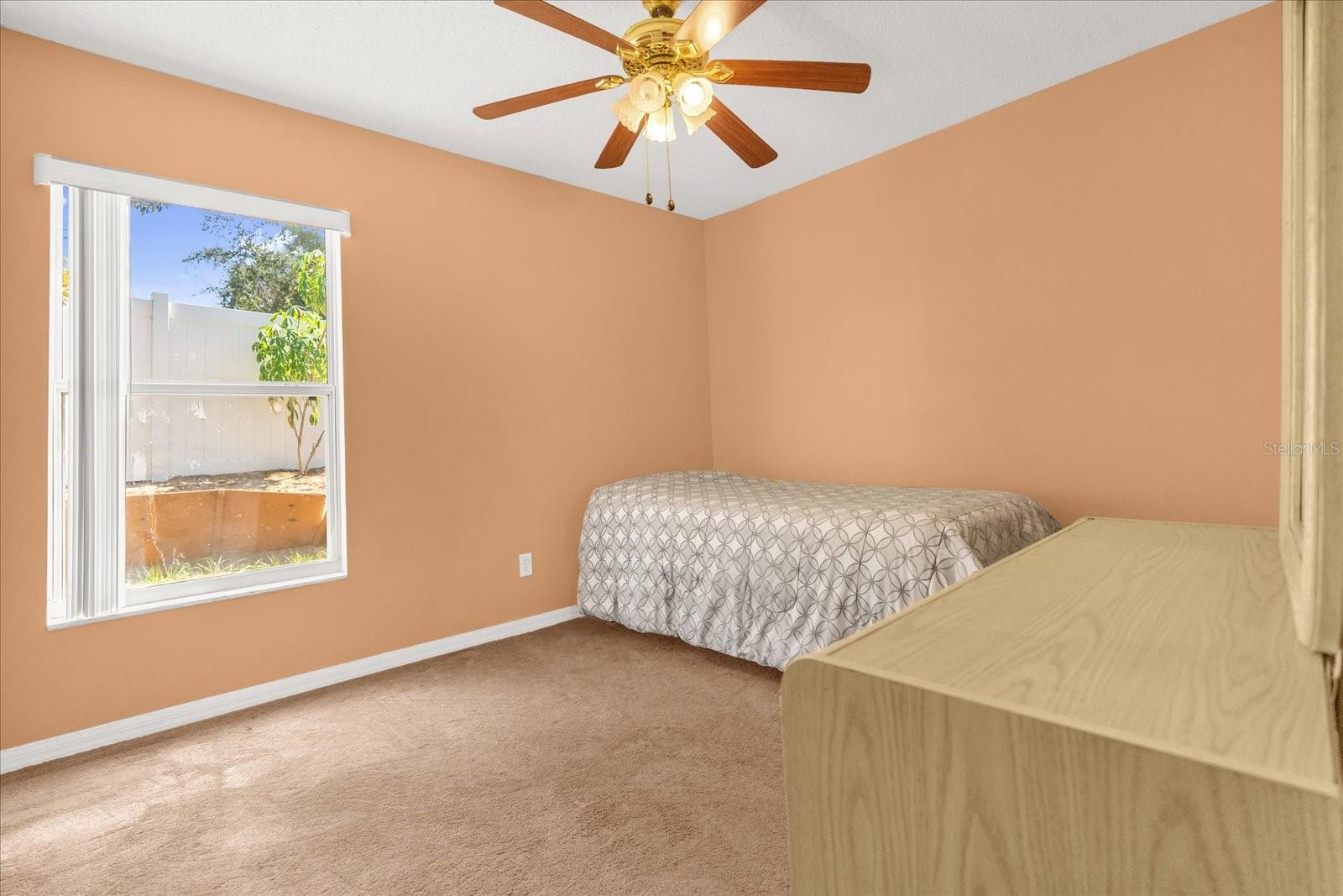 Image 20 of 31 For 11725 Foxglove Drive