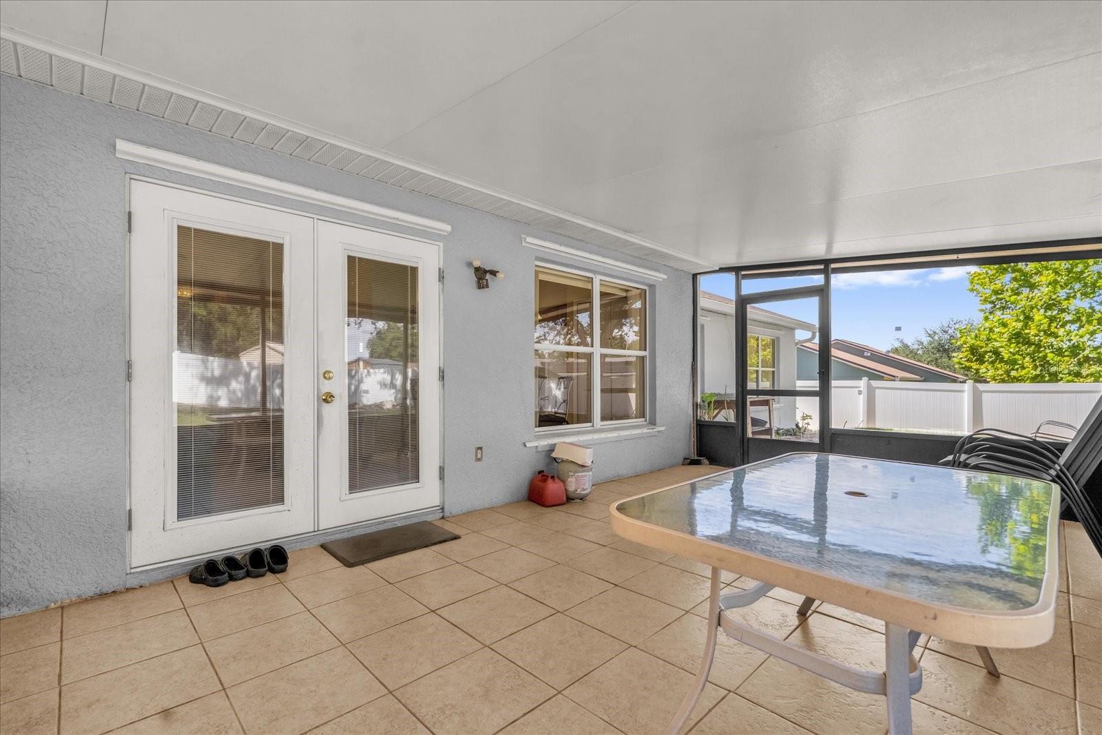 Image 25 of 31 For 11725 Foxglove Drive