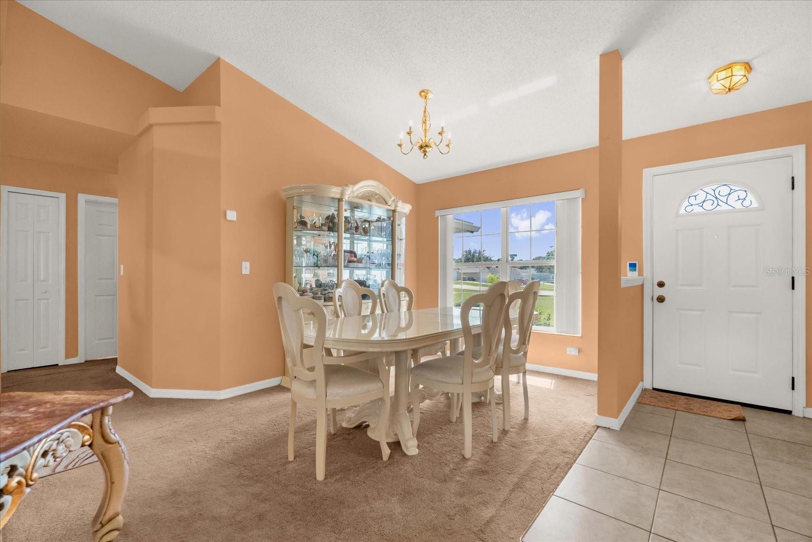 Image 3 of 31 For 11725 Foxglove Drive