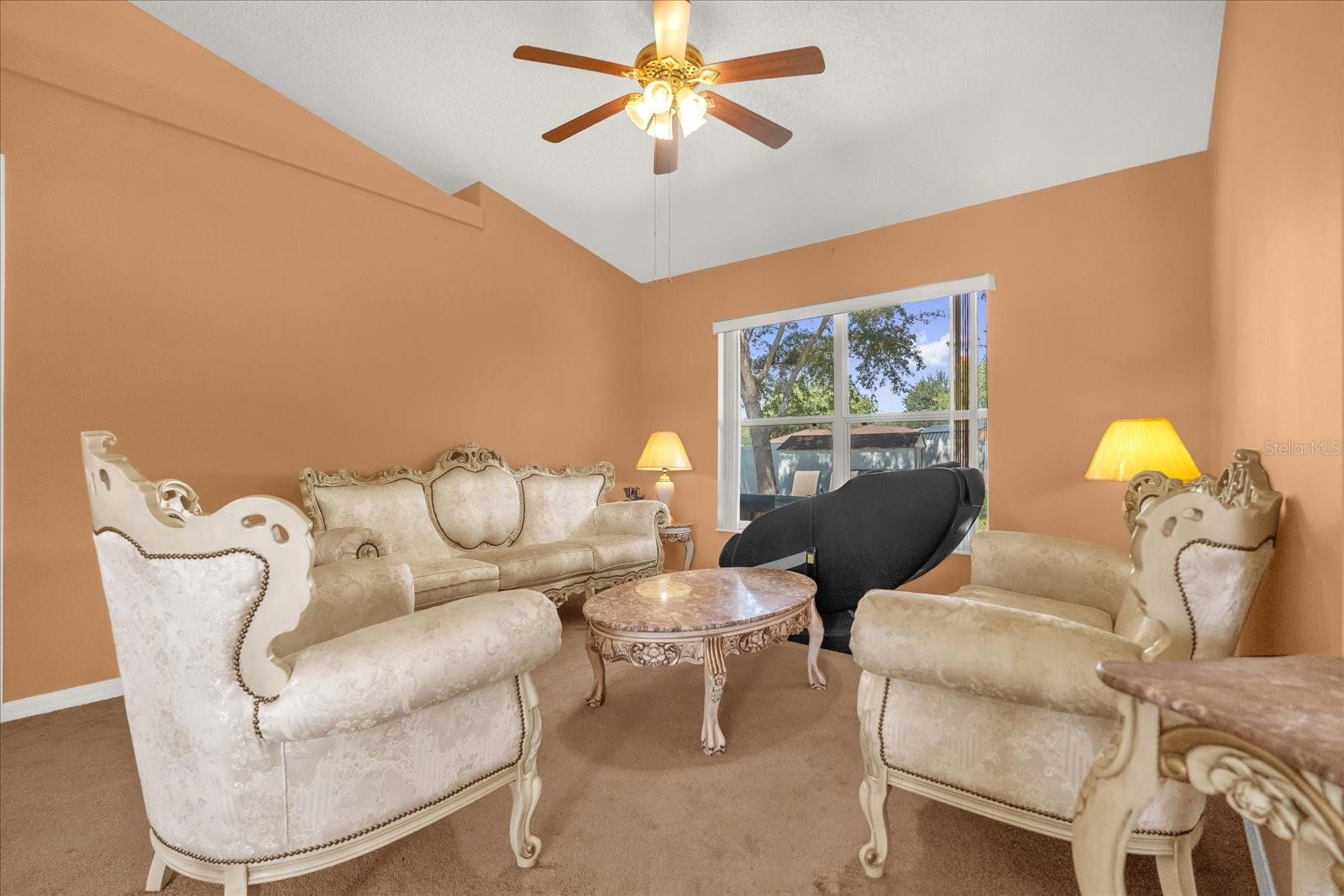 Image 5 of 31 For 11725 Foxglove Drive