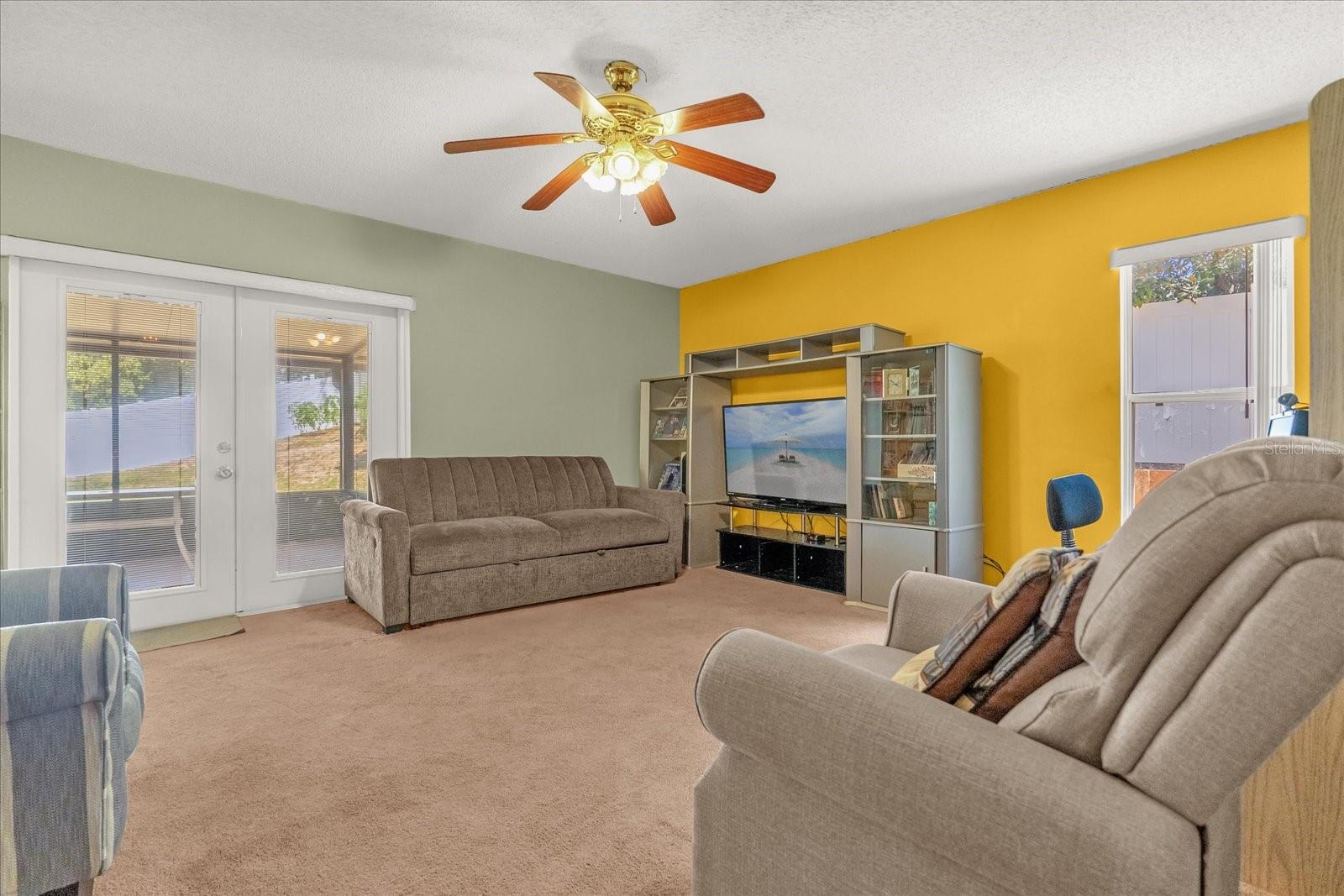 Image 8 of 31 For 11725 Foxglove Drive