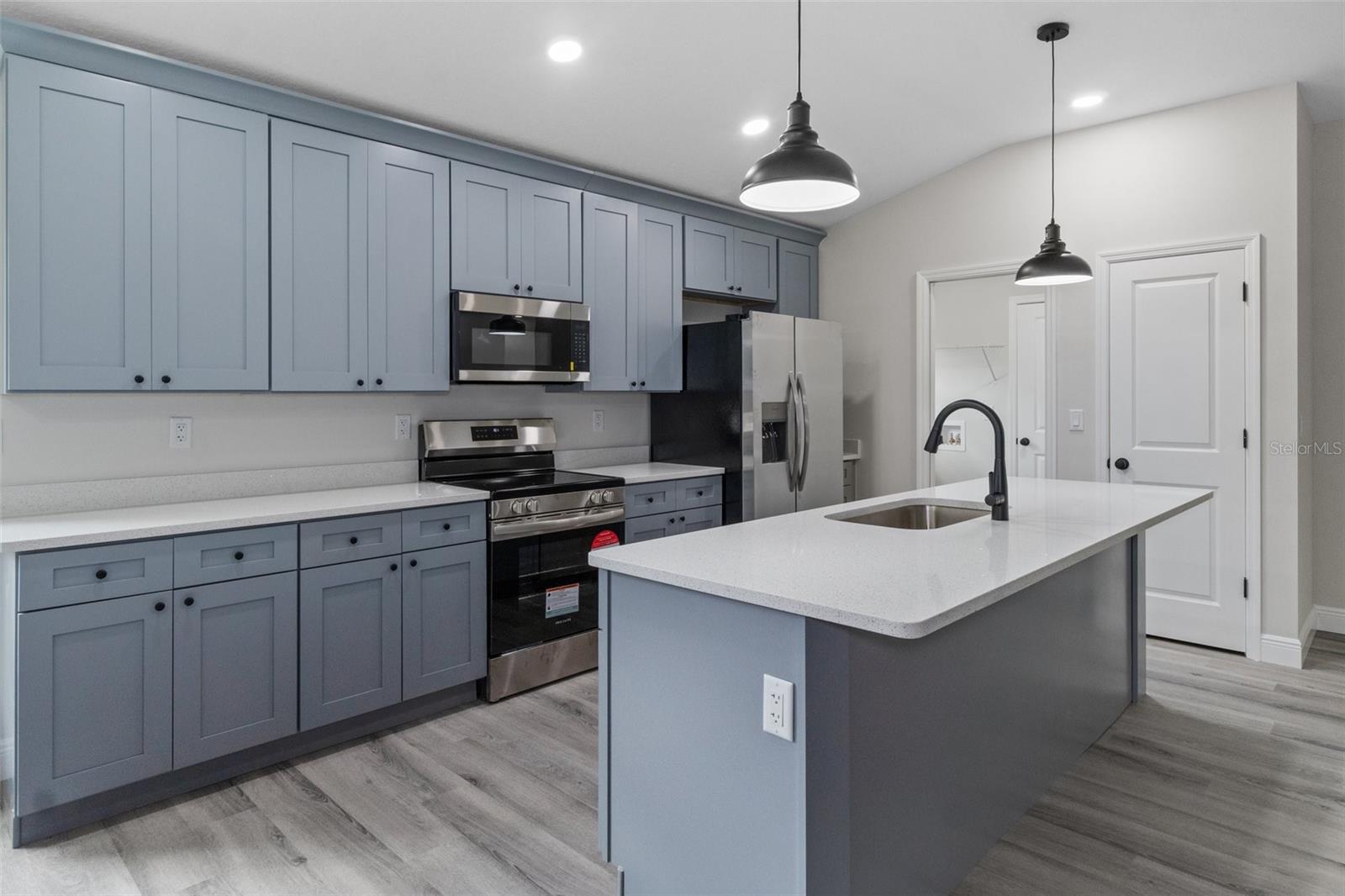 Image 13 of 46 For 1768 Bismark Street
