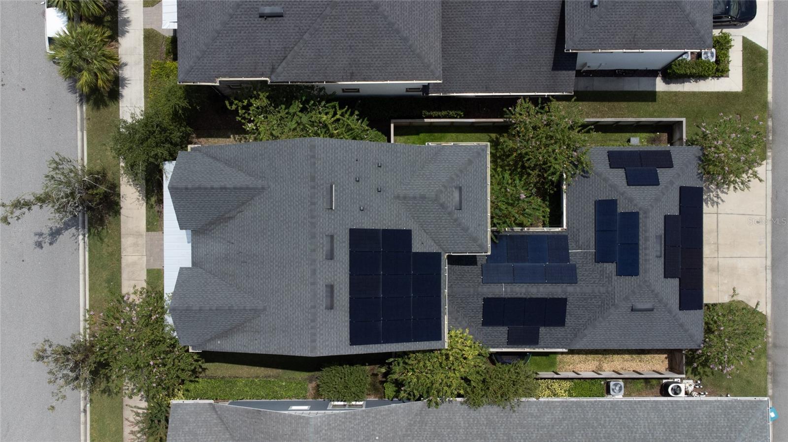 Image 3 of 45 For 7850 Dausset Street