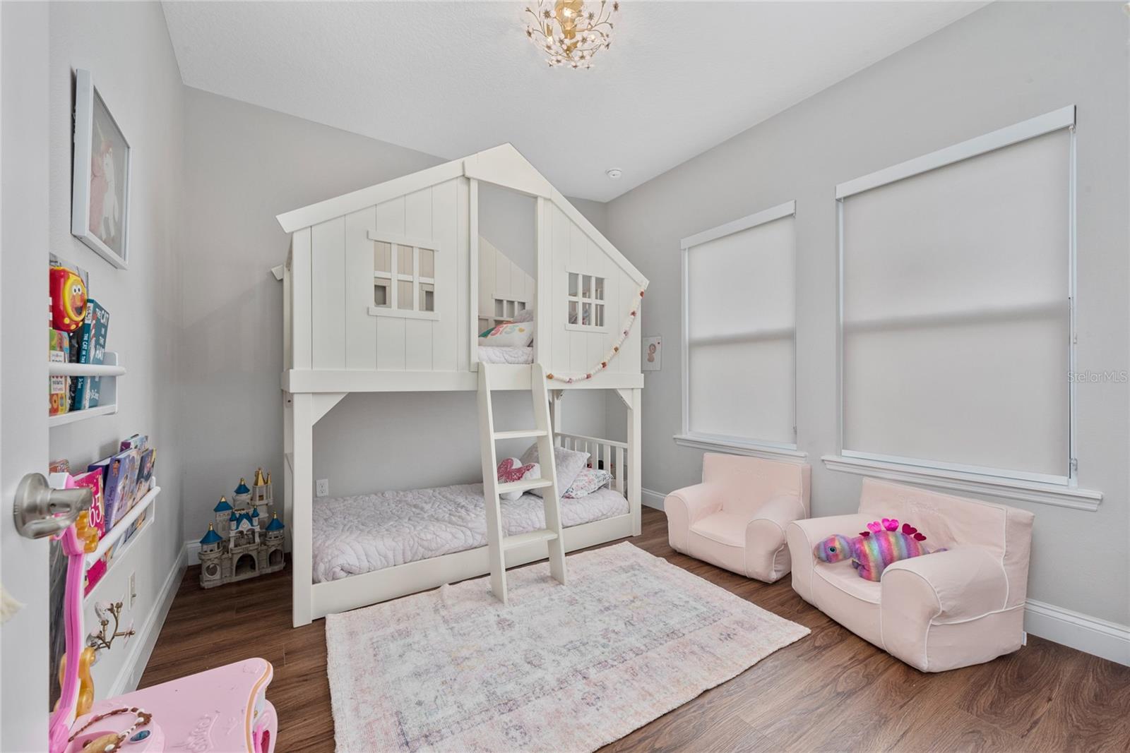 Image 33 of 45 For 7850 Dausset Street