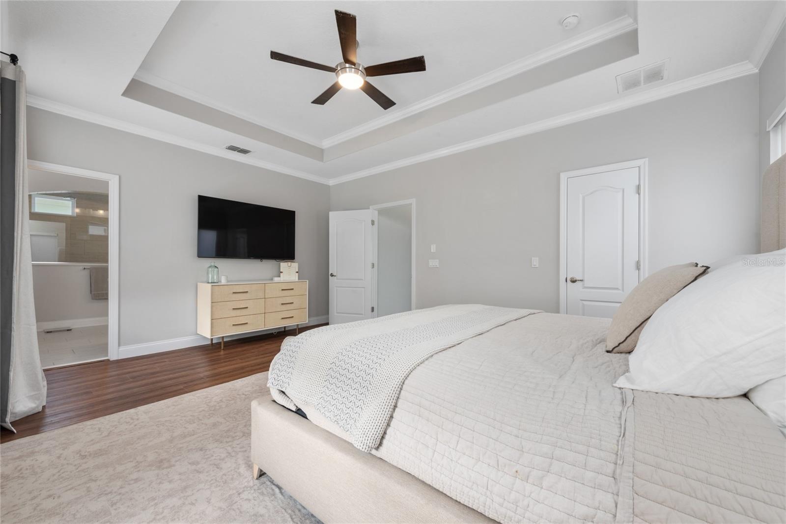 Image 37 of 45 For 7850 Dausset Street