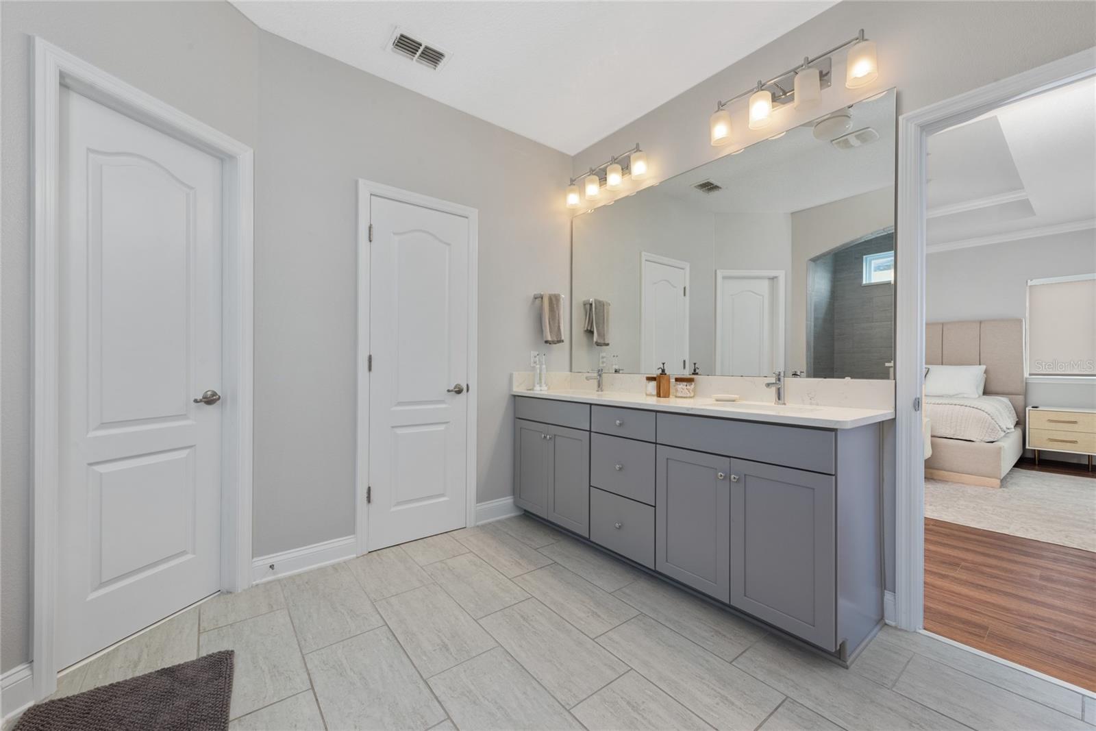 Image 39 of 45 For 7850 Dausset Street