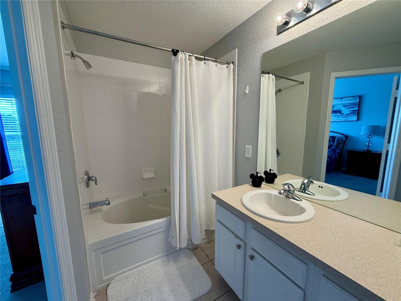 Image 29 of 64 For 2595 Maneshaw Lane