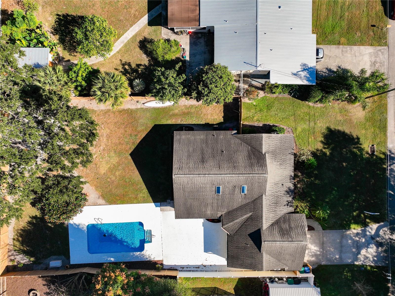 Image 53 of 55 For 1615 Poe Avenue