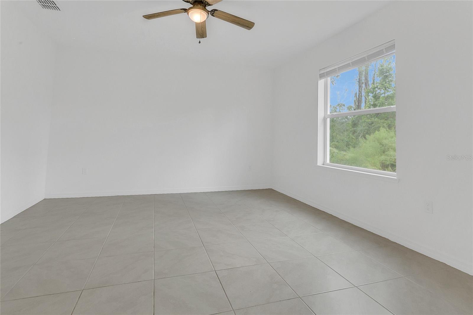 Image 13 of 34 For 1590 6th Avenue