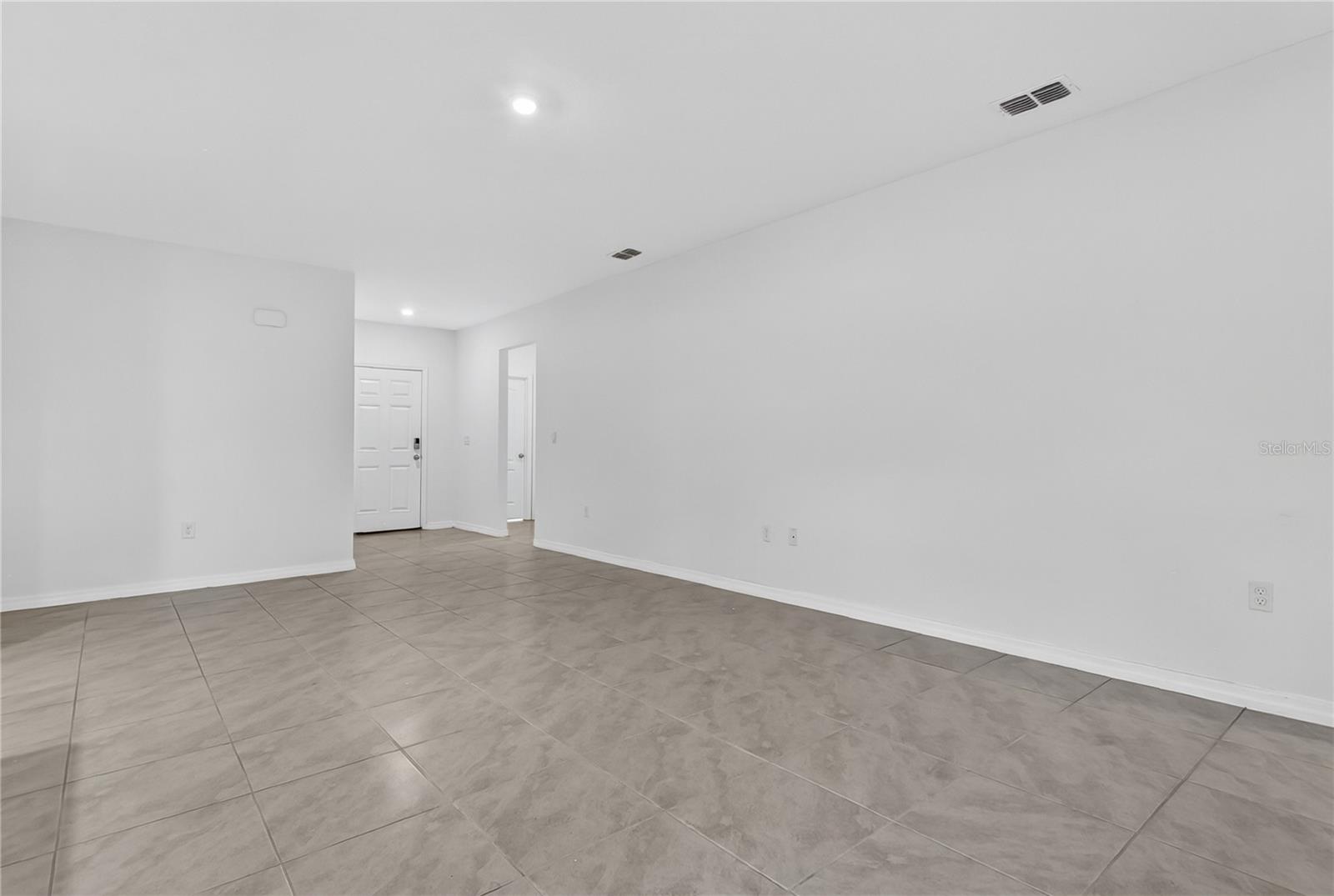 Image 23 of 34 For 1590 6th Avenue