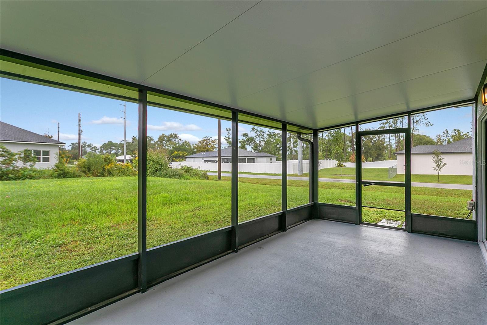 Image 27 of 34 For 1590 6th Avenue