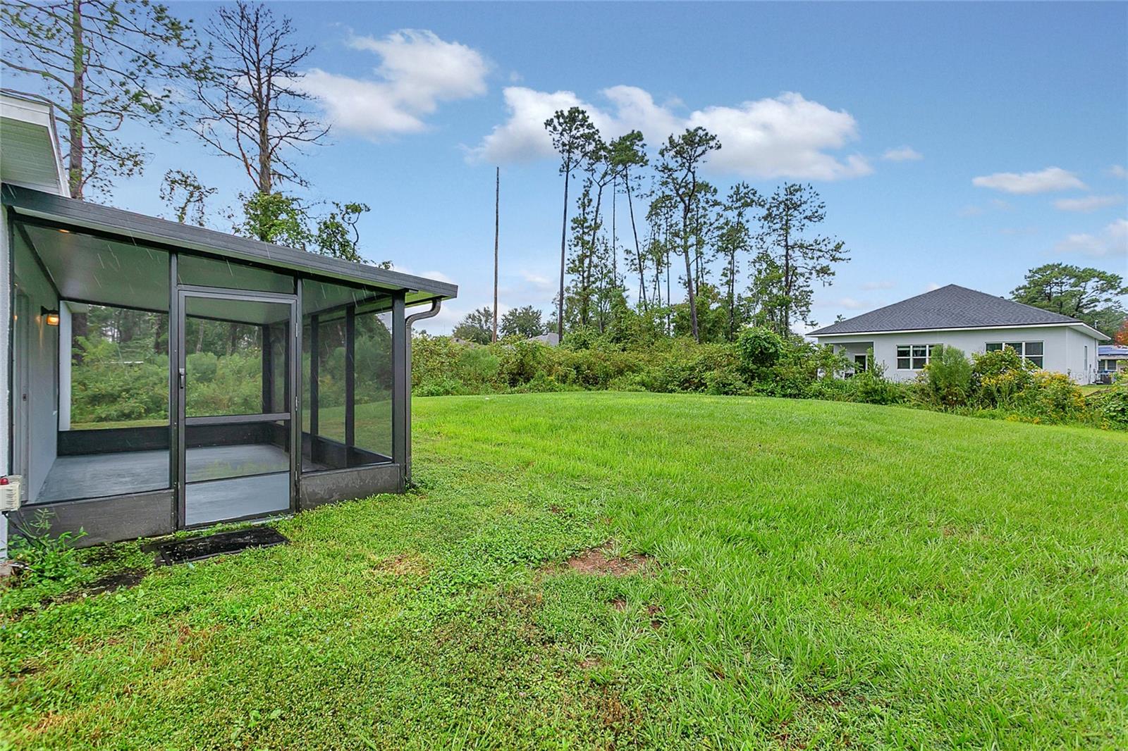 Image 29 of 34 For 1590 6th Avenue