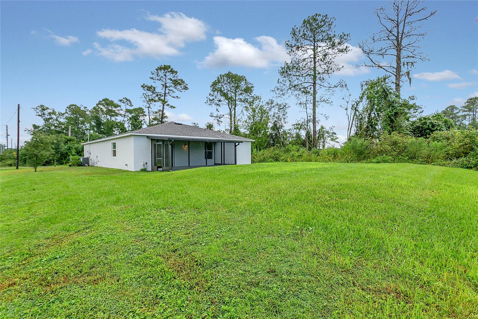 Image 30 of 34 For 1590 6th Avenue