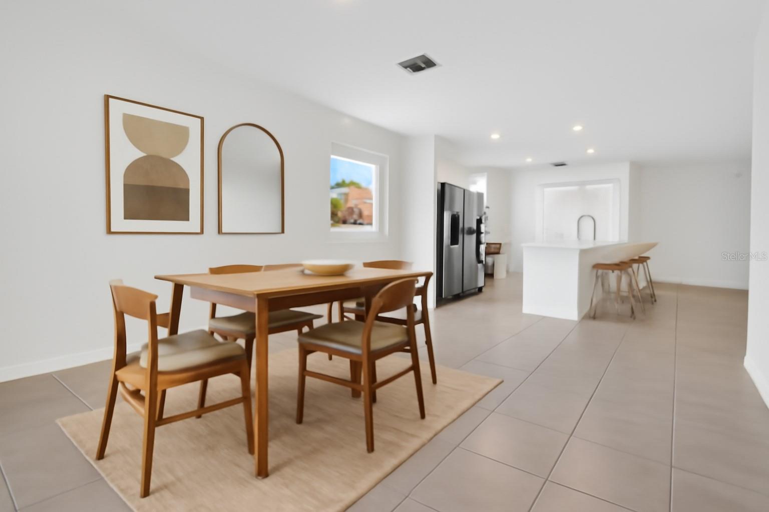 Image 4 of 34 For 1590 6th Avenue