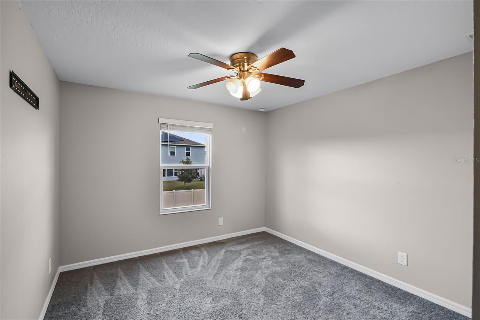 Image 19 of 43 For 116 Green Branch Boulevard