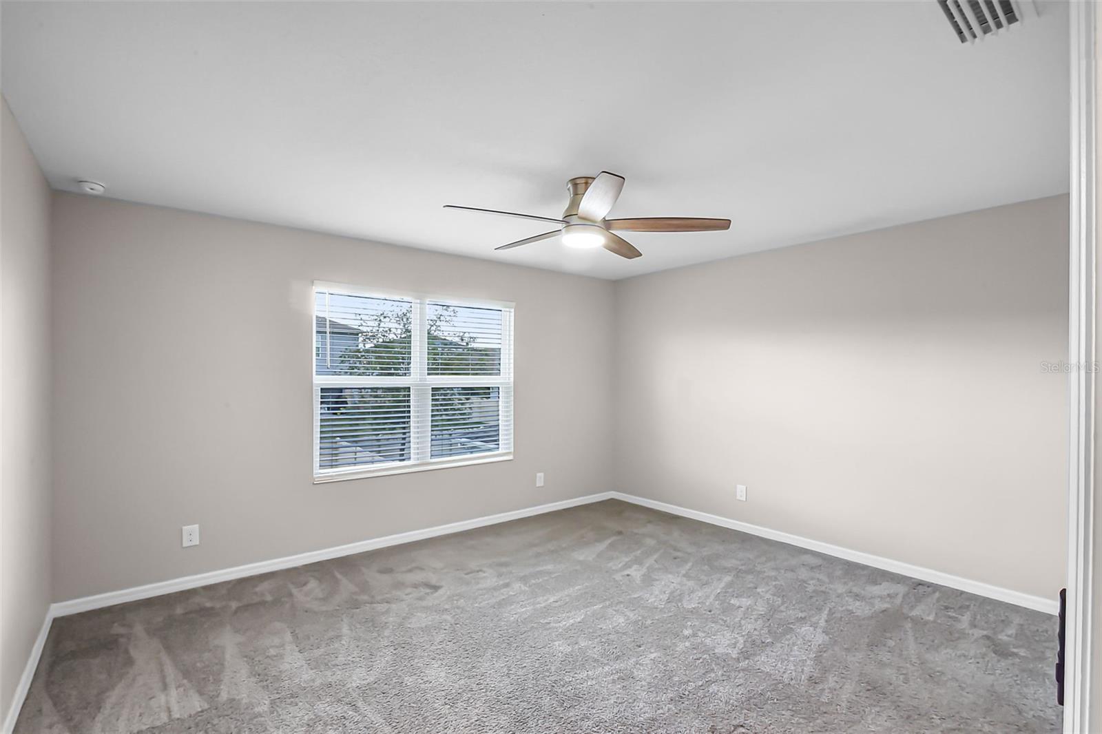 Image 24 of 43 For 116 Green Branch Boulevard