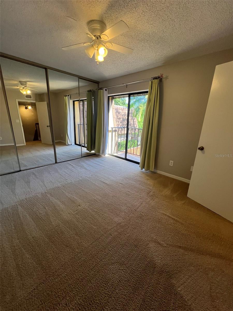 Image 24 of 36 For 5285 Coral Court 621