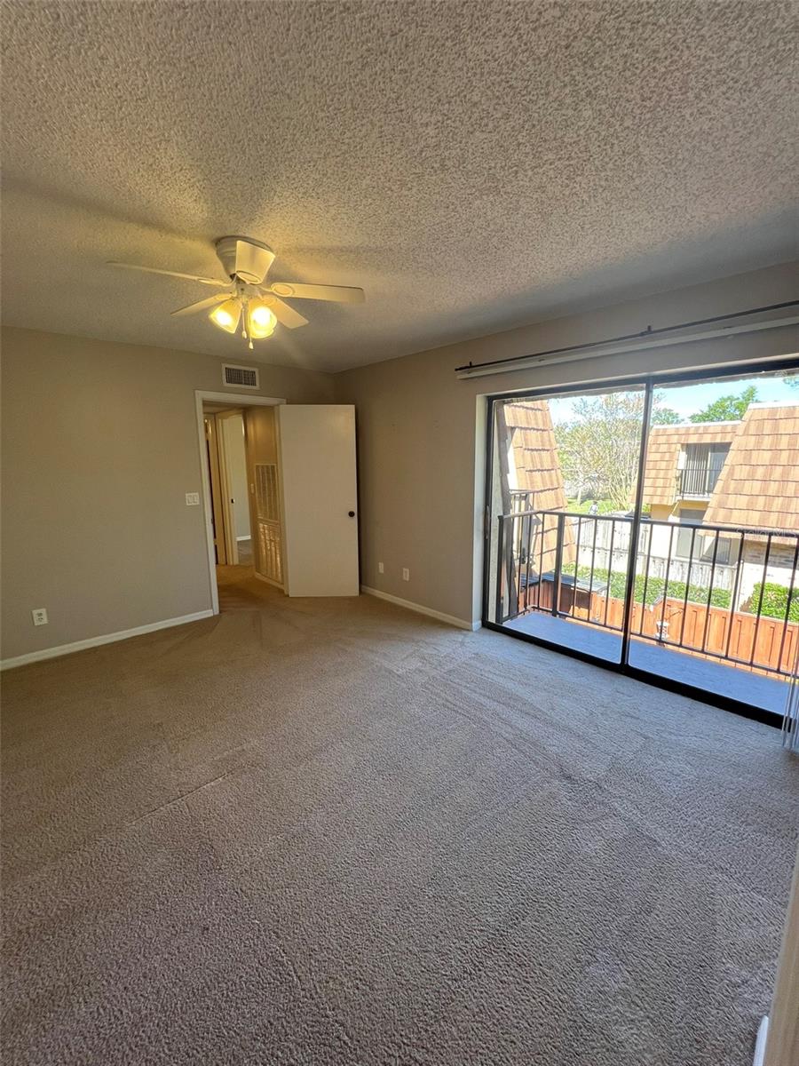 Image 29 of 36 For 5285 Coral Court 621