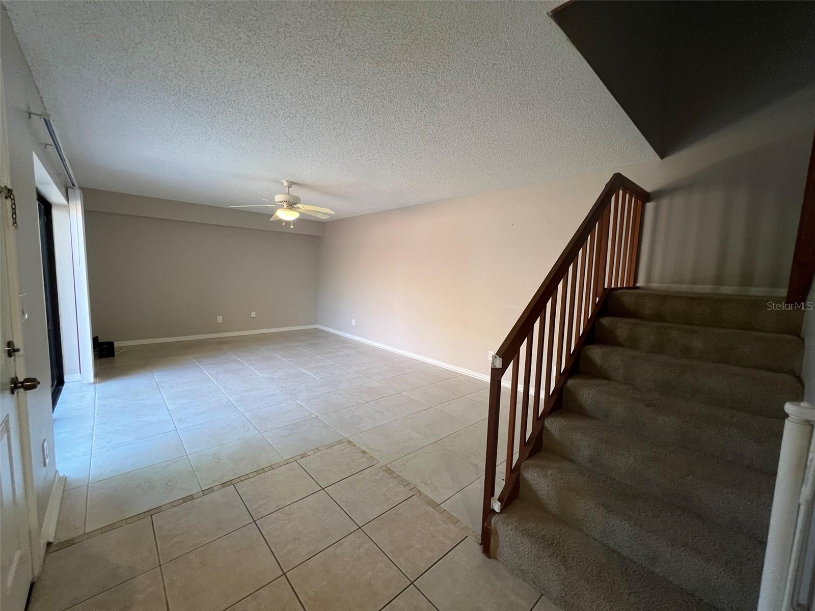 Image 3 of 36 For 5285 Coral Court 621