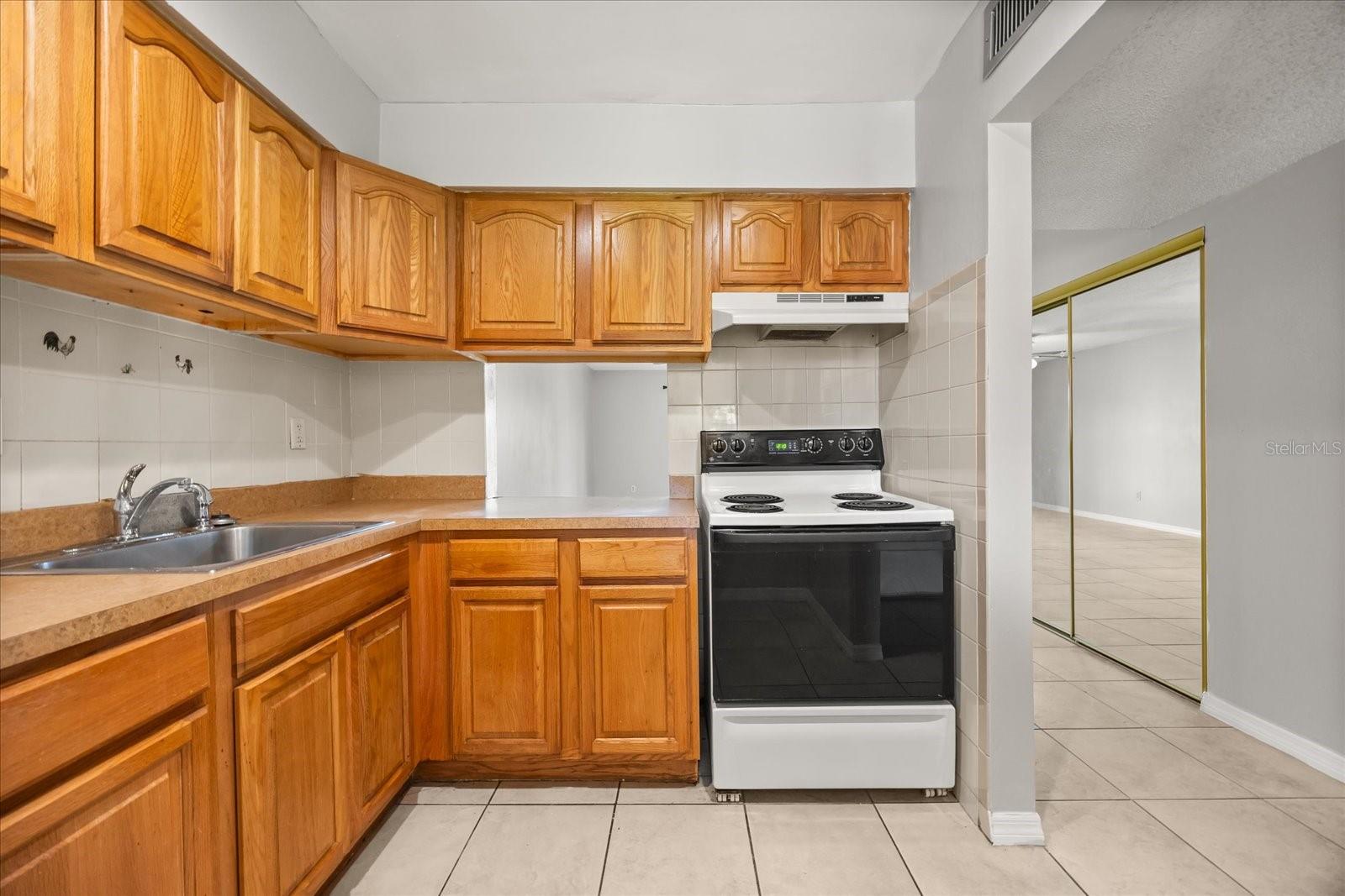 Image 10 of 27 For 2858 Powers Drive 123