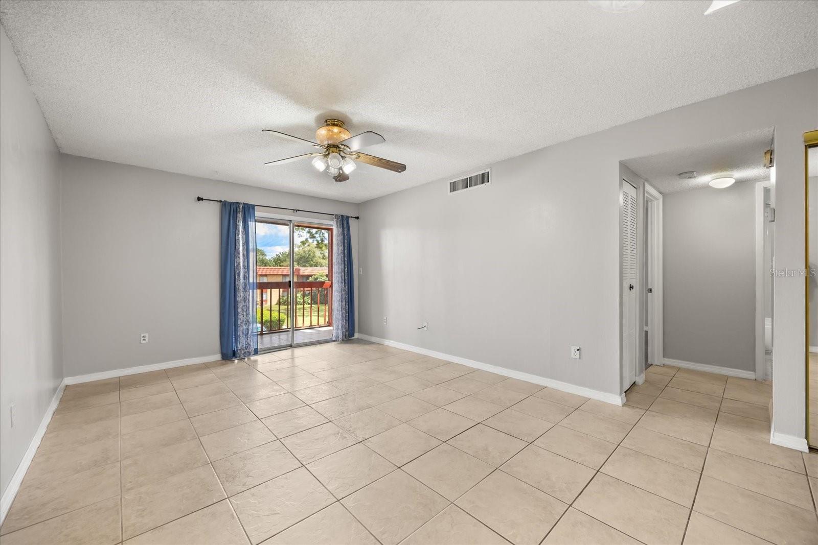 Image 6 of 27 For 2858 Powers Drive 123