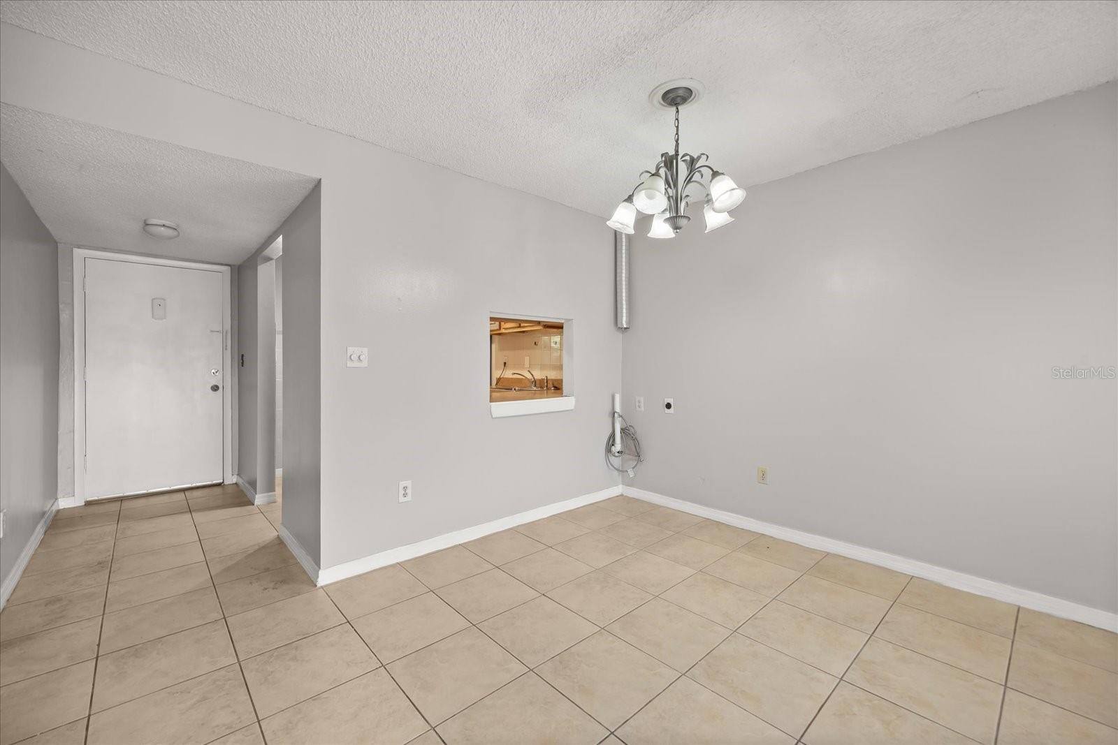 Image 7 of 27 For 2858 Powers Drive 123