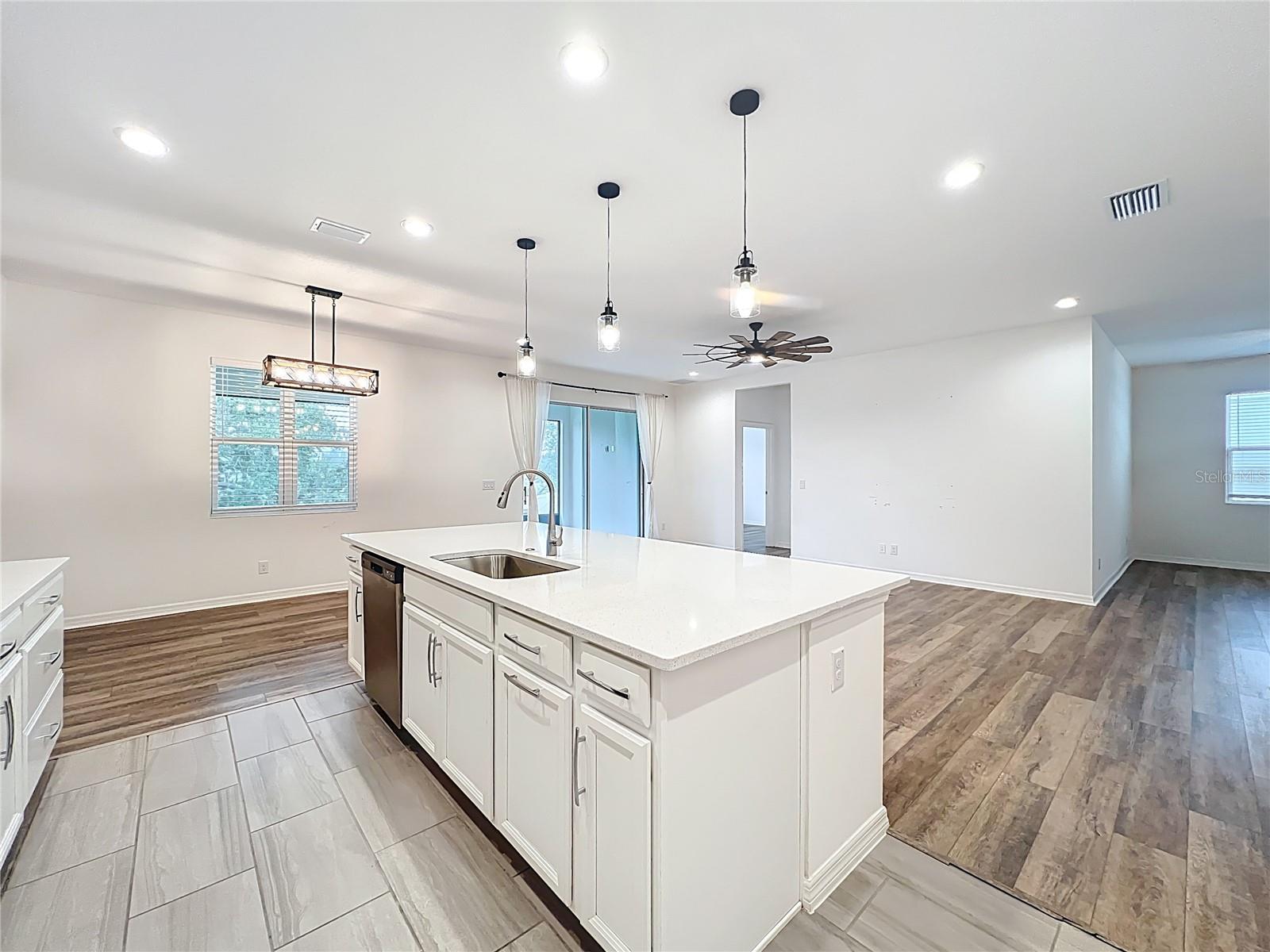 Image 11 of 54 For 124 Juno Drive