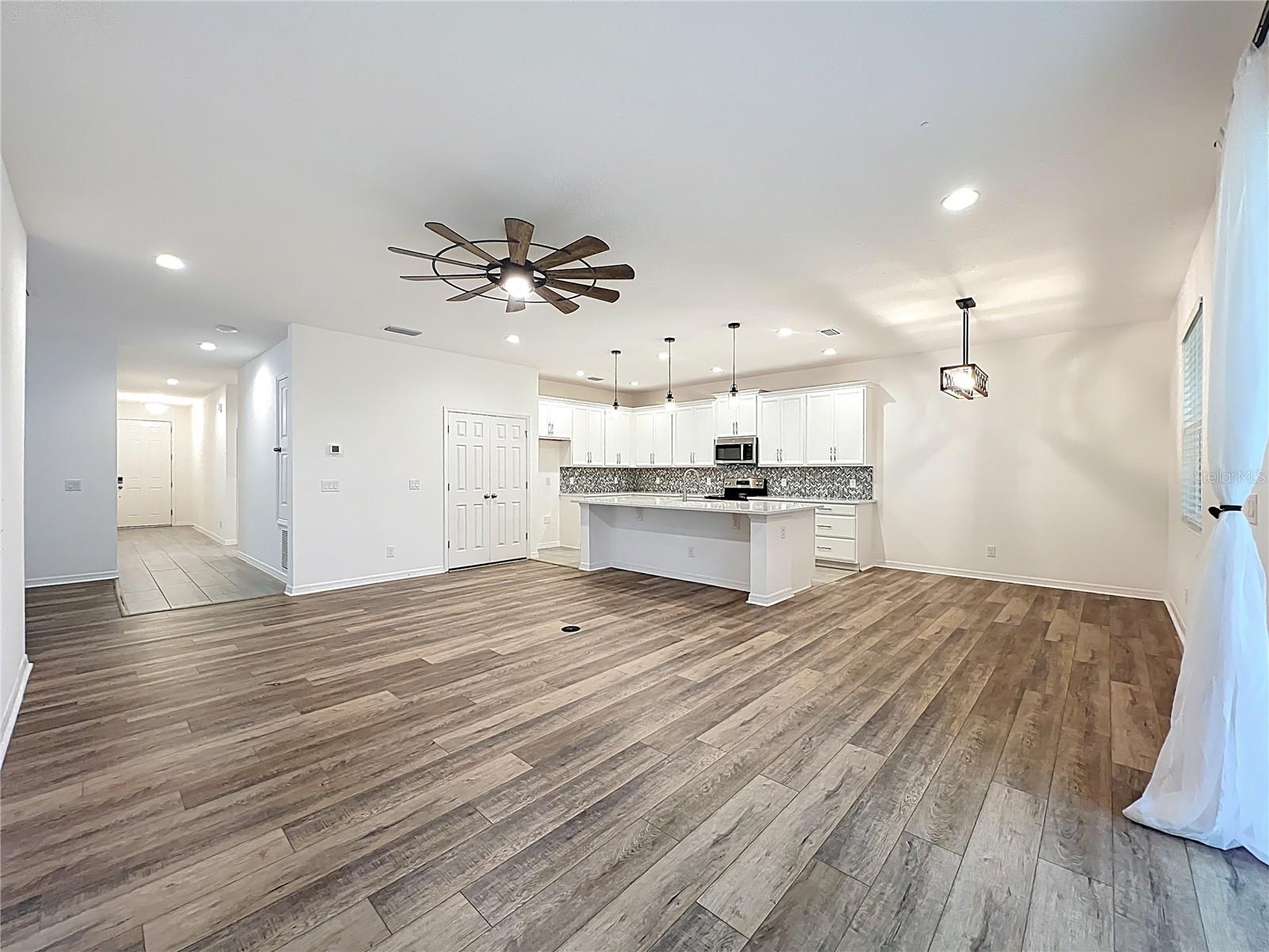 Image 18 of 54 For 124 Juno Drive