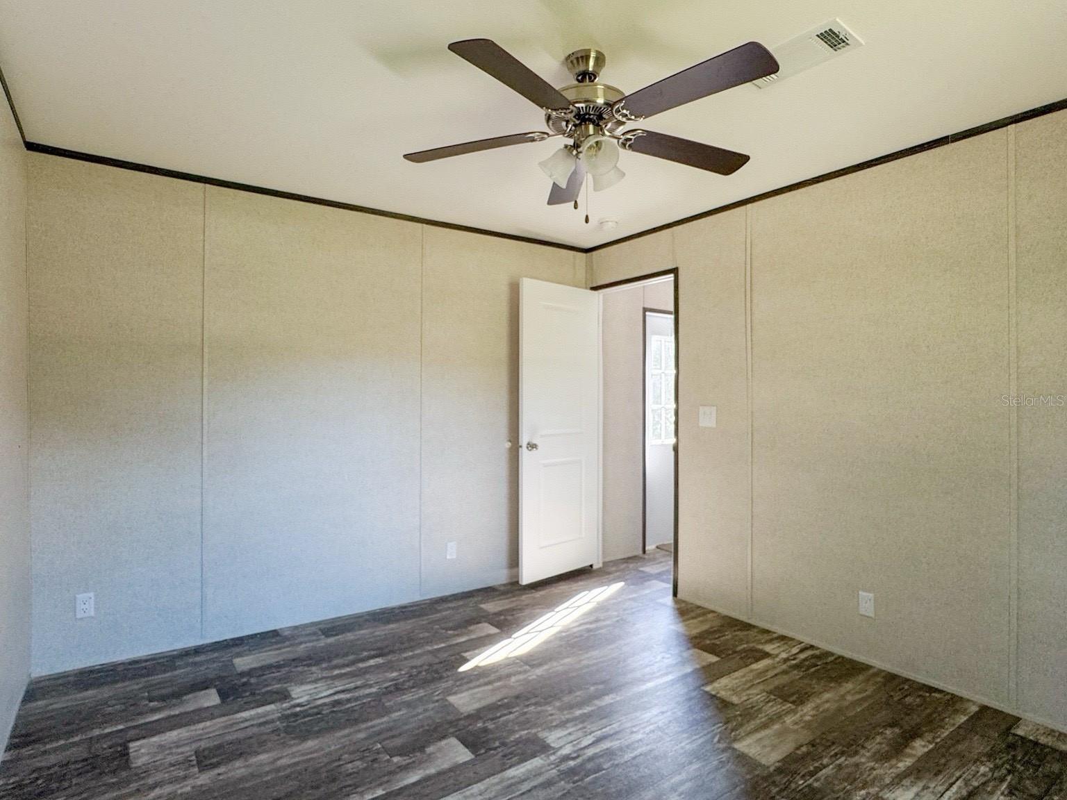 Image 11 of 17 For 9448 Rousseau Street
