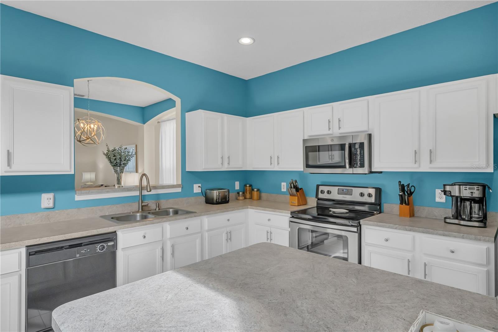 Image 10 of 47 For 2695 La Isla Court