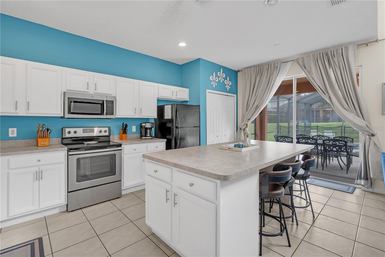 Image 12 of 47 For 2695 La Isla Court